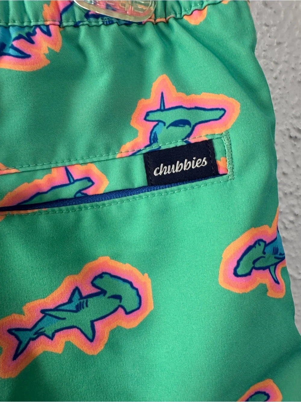 chubbies Kids Aqua Shark Print Swim Trunks - Teal & Pink 14/16